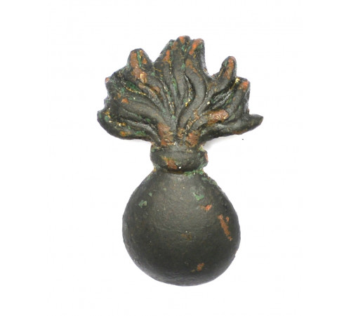 grenade on the cartridge pouch of a grenadier of a Line regiment